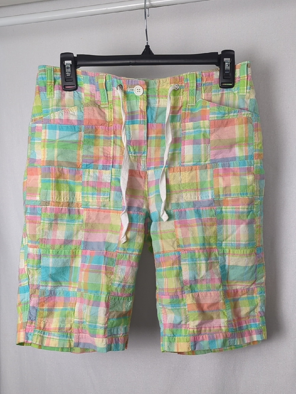 VINTAGE Y2K Women's Pastel Plaid Bermuda Shorts